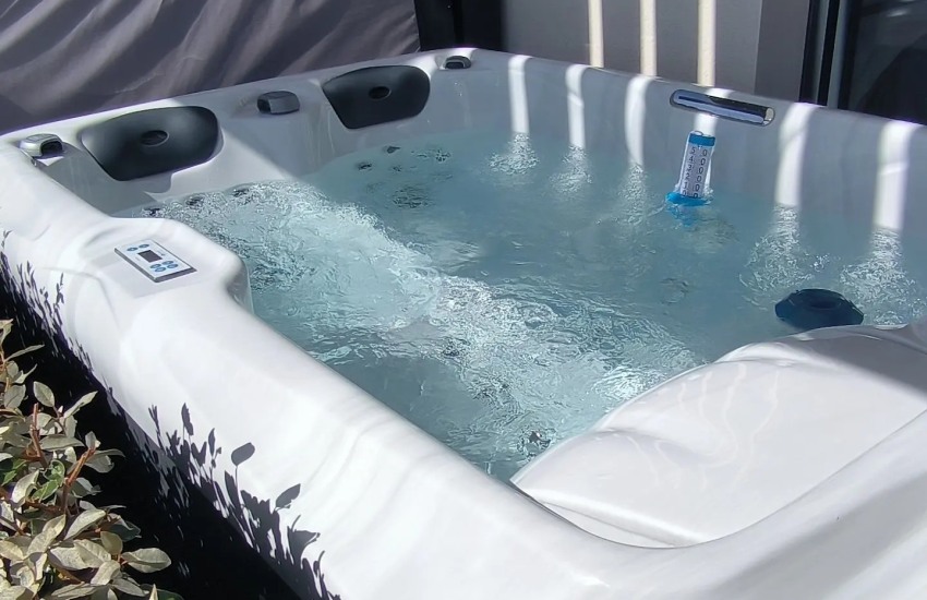 Spa PLUCIA 4